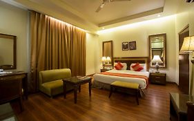 Hotel Picasso Paschim Vihar Delhi - Couple Friendly Local Ids Accepted